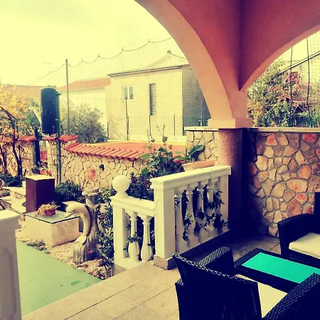 Nedjeljko Apartment Tribunj (Sibenik-Knin)