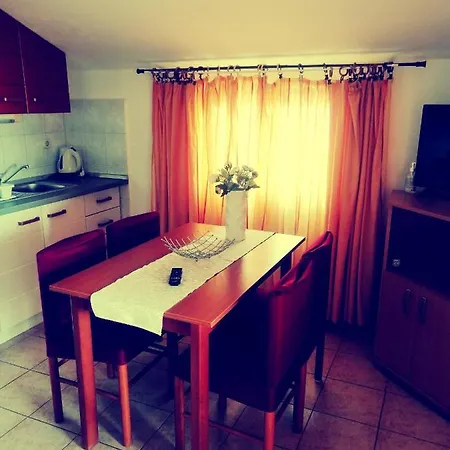 Nedjeljko Apartment Tribunj (Sibenik-Knin)